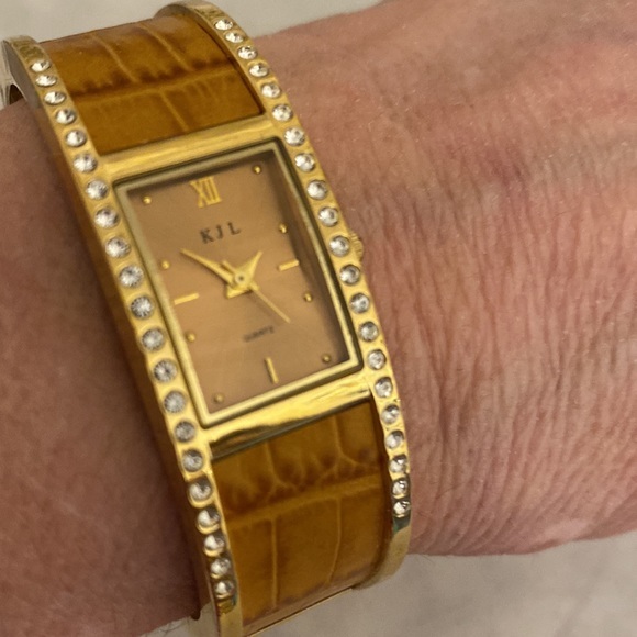 Vintage KJL bangle watch ? Leather around bangle& a little bling  ! SIZE small - Picture 1 of 8